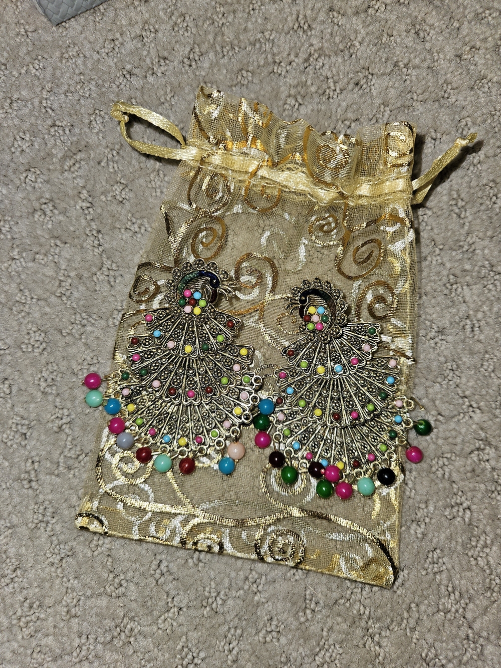 Colorful Beaded Fan Drop Earrings - Gold Tone - Peacock - Chandeleir Style 🦚🌟